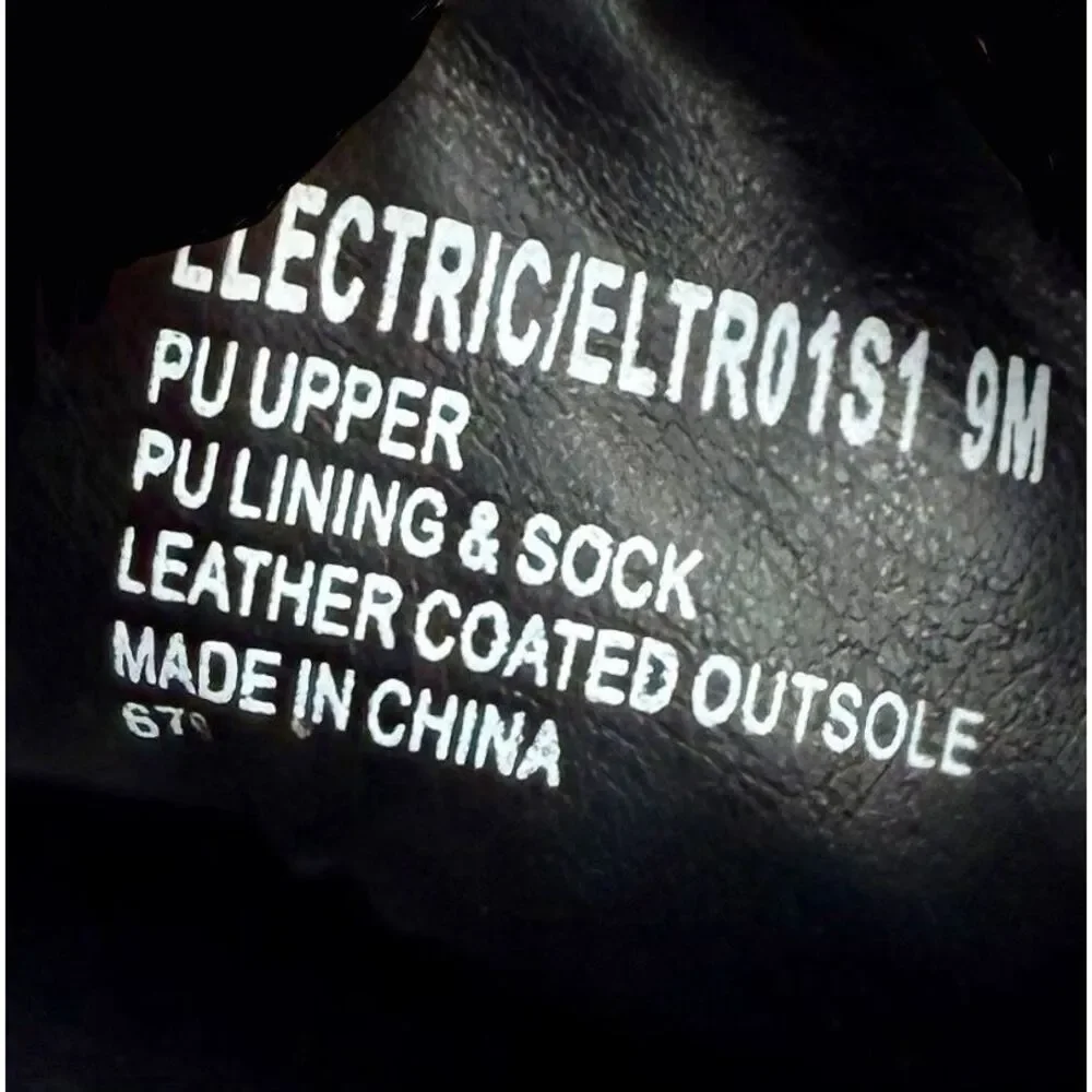 Steve Madden‎ Electric Quilted Black Slip On Flat Shoes Women’s Size 9M